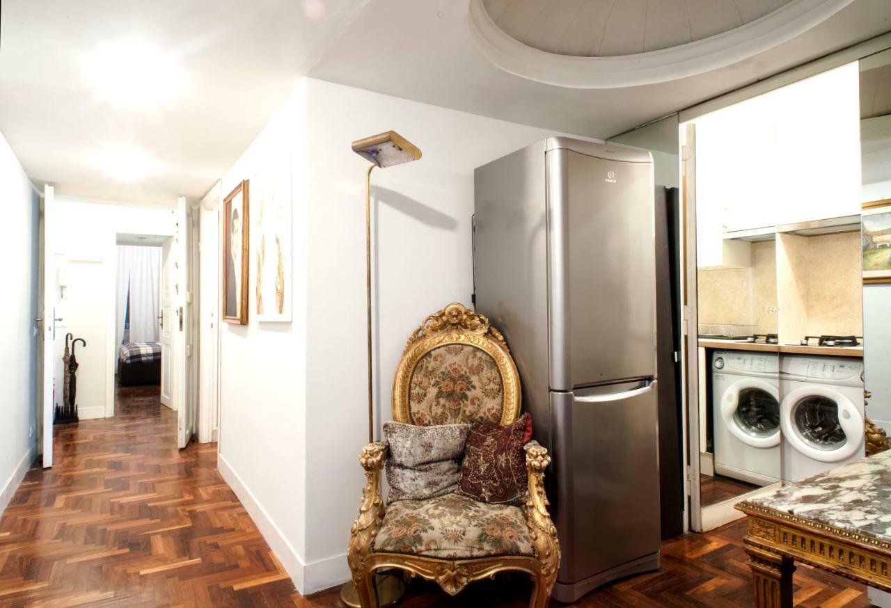 Santa Cecilia Apartment In Via Del Corso Řím Exteriér fotografie